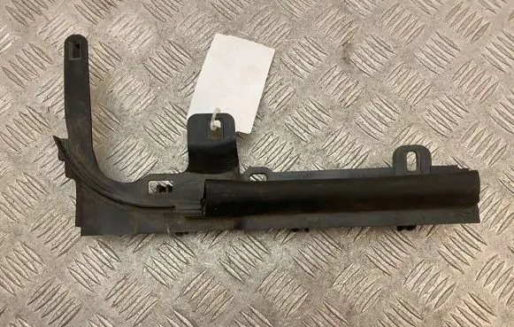 Mercedes-Benz E W213 Engine compartment rubber A2138310500