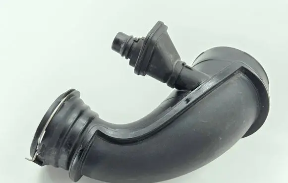 BMW M5 F90 Turbo air intake inlet pipe/hose 7852386 13717852386