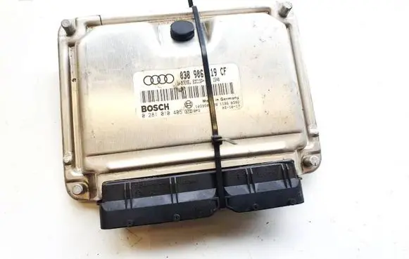 Audi A6 S6 C5 4B Engine control unit/module 0281010405 038906019cf