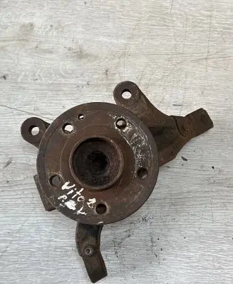 Mercedes-Benz Vito Viano W639 Front wheel hub