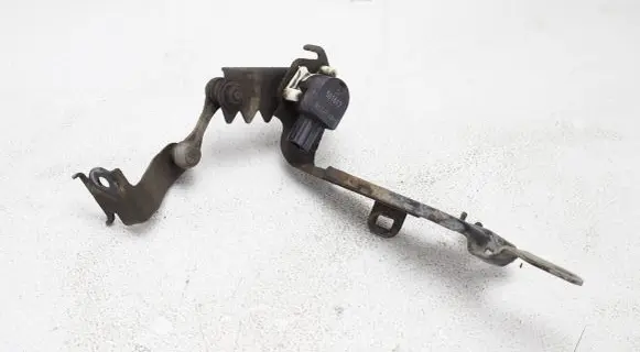 Honda HR-V Headlight/headlamp level sensor 5D1612 B1145322