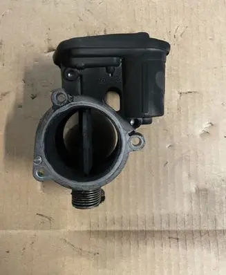BMW X3 E83 Throttle valve 7804373 780437301