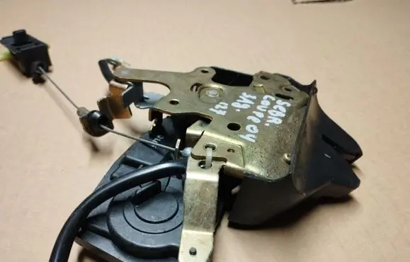 Chrysler Sebring (ST-22 - JR) Tailgate/trunk/boot lock/catch/latch