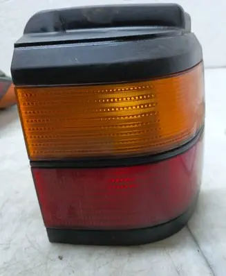 Volkswagen PASSAT B3 Rear/tail lights 333945112