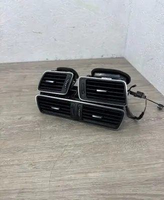 Volkswagen PASSAT B7 Dash center air vent grill 3AB819728A 3AB819701A 3AB819702A