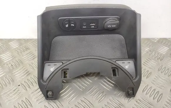 KIA Sportage AUX in-socket connector 933403W000WK