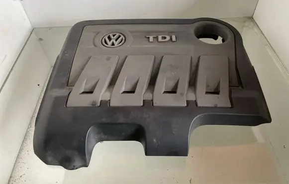 Volkswagen Touran II Engine cover (trim) 03L103925BK 03L103925BG