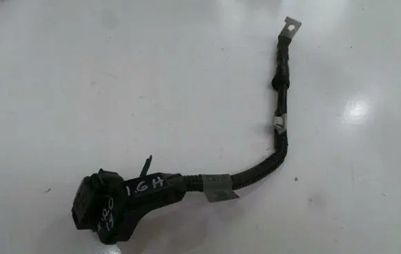 Positive cable (battery)