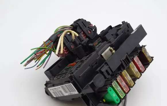Citroen C4 I BSM Control unit 9661682980 S118983011C