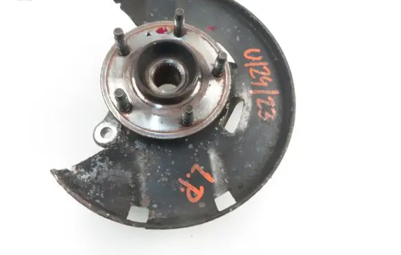 Opel Astra J Front wheel hub spindle knuckle 