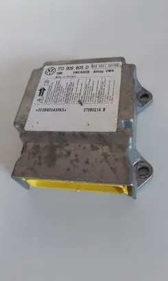 Volkswagen Touran I Airbag control unit/module 1T0909605D