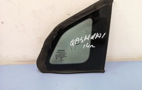 Nissan Qashqai Rear side window 833124EA0A