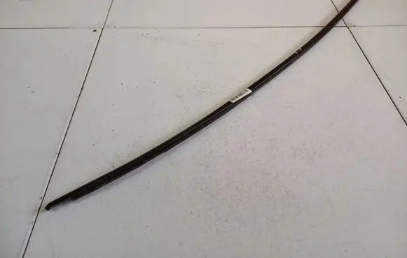 BMW X5 E70 Front door glass trim molding 