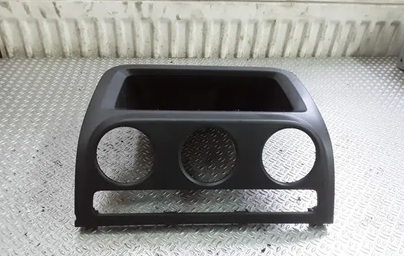 Volkswagen Golf Plus Center console 5M0820039
