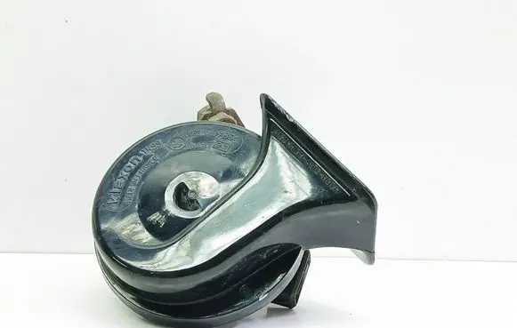 Audi A4 S4 B5 8D Horn signal 0092018 CH2139