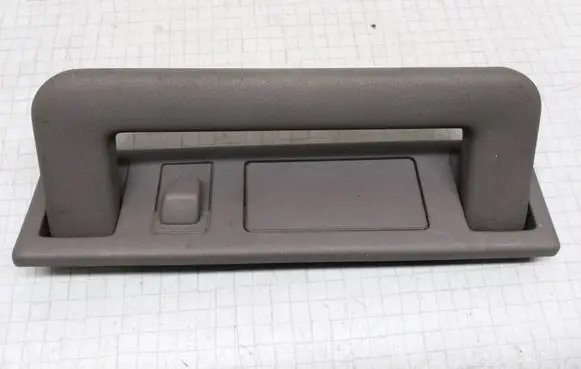 Audi A6 S6 C4 4A Rear interior roof grab handle 895857667 4A0857607B