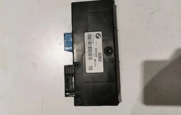 BMW 5 F10 F11 Gateway control module 9284420 120832