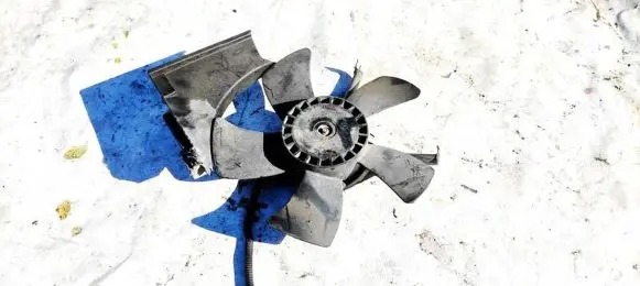 Peugeot 4007 Radiator cooling fan shroud