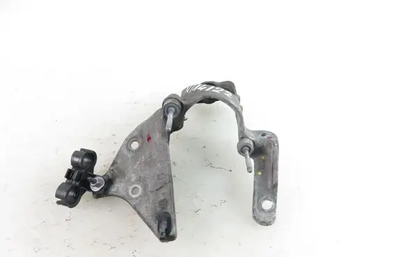 Citroen DS5 Engine mounting bracket 9671824280
