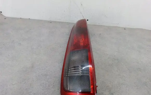 Nissan X-Trail T30 Rear/tail lights 
