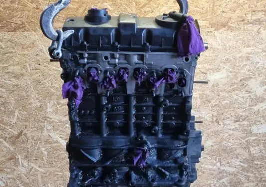Ford Galaxy Engine AUY 038103373R 038103021AN