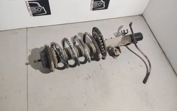 Volkswagen Transporter - Caravelle T5 Front shock absorber/damper 7H0413031