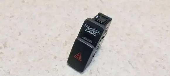 Honda Accord Hazard light switch M25072 HD32 M25074