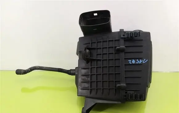 Seat Ibiza IV (6J,6P) Air filter box 6Q0128620A