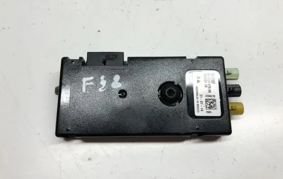 BMW 4 F32 F33 Aerial antenna amplifier 9231179