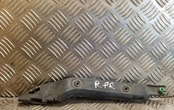 Opel Zafira A Front bumper mounting bracket 90580642RH