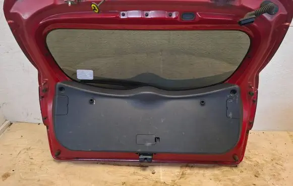 KIA Rio Tailgate/trunk/boot lid