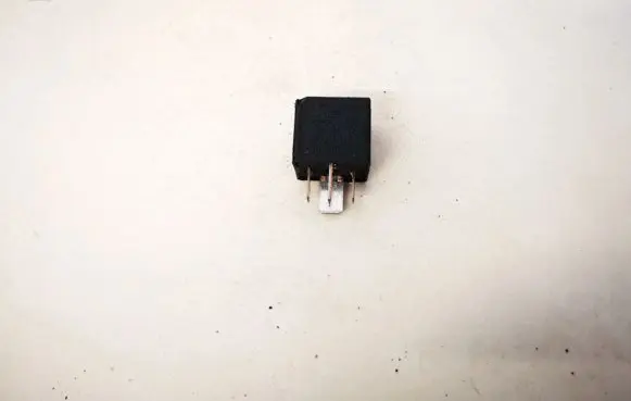 Volkswagen Phaeton Other relay 7m0951253a v23136-j6-x45