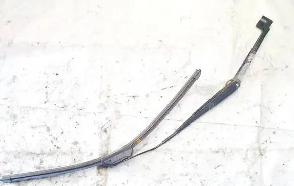 Mitsubishi Lancer X Front wiper blade arm