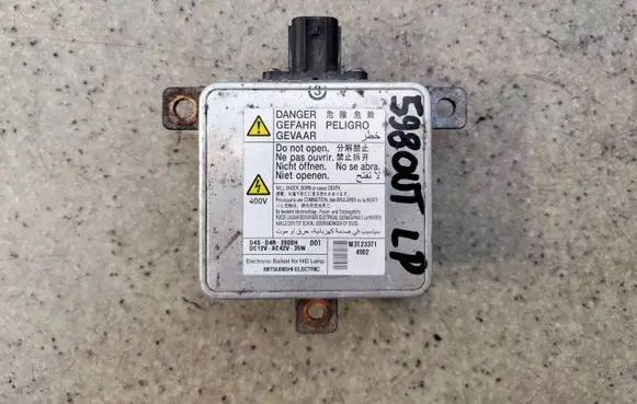 Mitsubishi Outlander Headlight ballast module Xenon W3T2337111A W3T23371