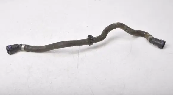 Volvo XC90 Engine coolant pipe/hose 