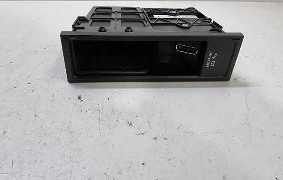 Volkswagen Touran II Other control units/modules 5N0035729 5N0035728