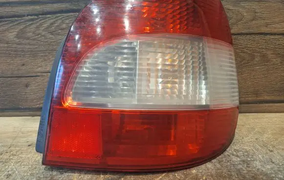 Renault Scenic I Rear/tail lights E29002
