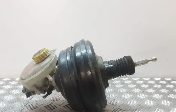Volkswagen PASSAT B5 Brake booster 4B3612105