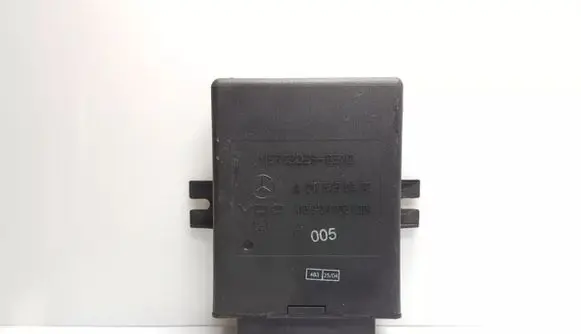 Mercedes-Benz E W211 Air suspension control unit module (rear) A2115450432