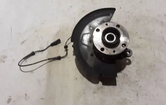 Dacia Sandero III Front wheel hub 400146417R