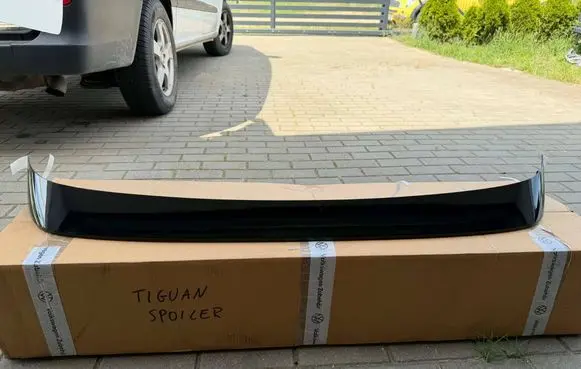 Volkswagen Tiguan Rear window tailgate spoiler 5NA827933