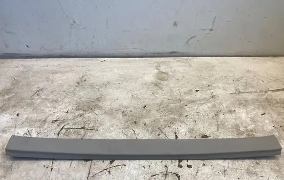 Volkswagen Touran III Other trunk/boot trim element 5TA863459E