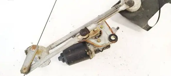 Toyota Yaris Front wiper linkage and motor