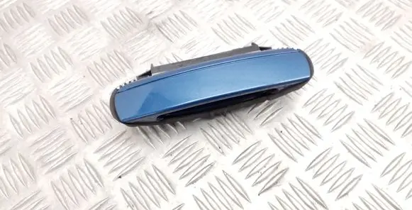 Audi A3 S3 A3 Sportback 8P Front door exterior handle 4B0839885