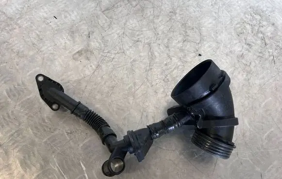 BMW X5M E70 Intercooler hose/pipe 7589651 10991213