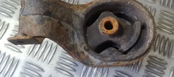Honda Concerto Engine mount bracket