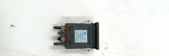Volkswagen Golf IV Windscreen/window heater switch 1J0959621C PA66GF30