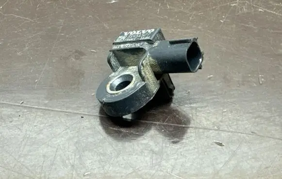 Volvo V40 Airbag deployment crash/impact sensor 31451527