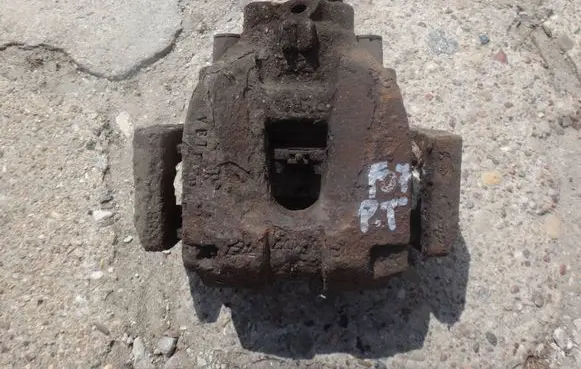 BMW 5 GT F07 Rear brake caliper