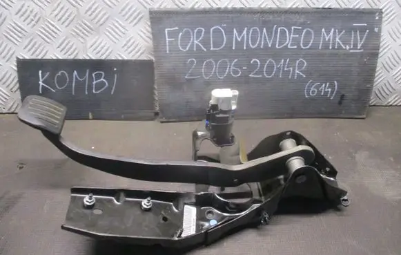 Ford Mondeo MK IV Brake pedal bracket assembly 2D094NB